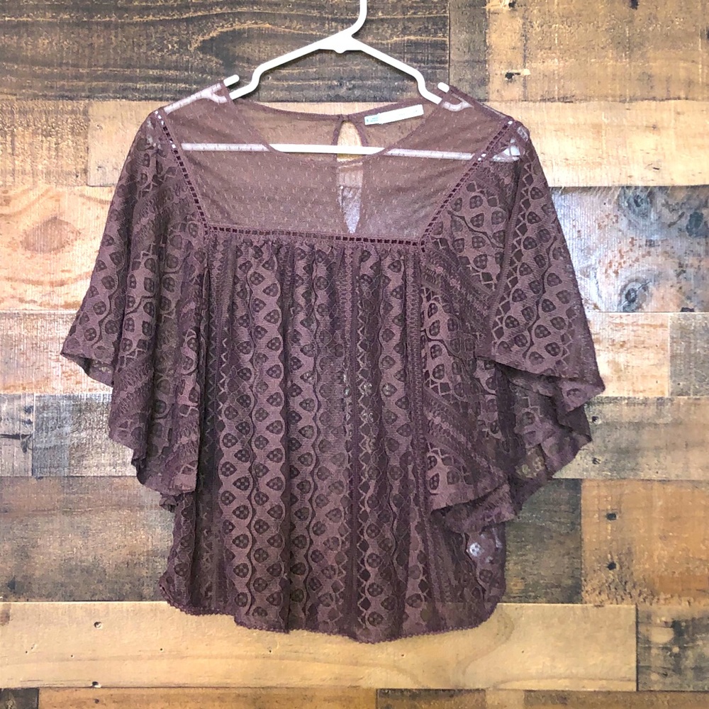 NWOT Elegant lace top